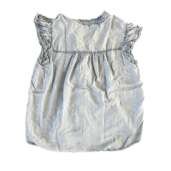 ❤️ 3/$25 Jane & Delancey Button Up Ruffled Light Denim Blouse | L - Picture 2 of 5